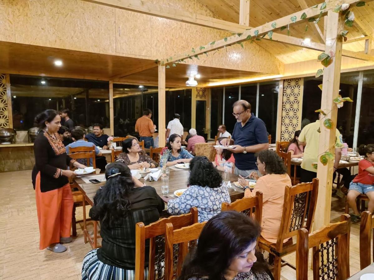 Skywood Resort Shoghi Shogi Kültér fotó