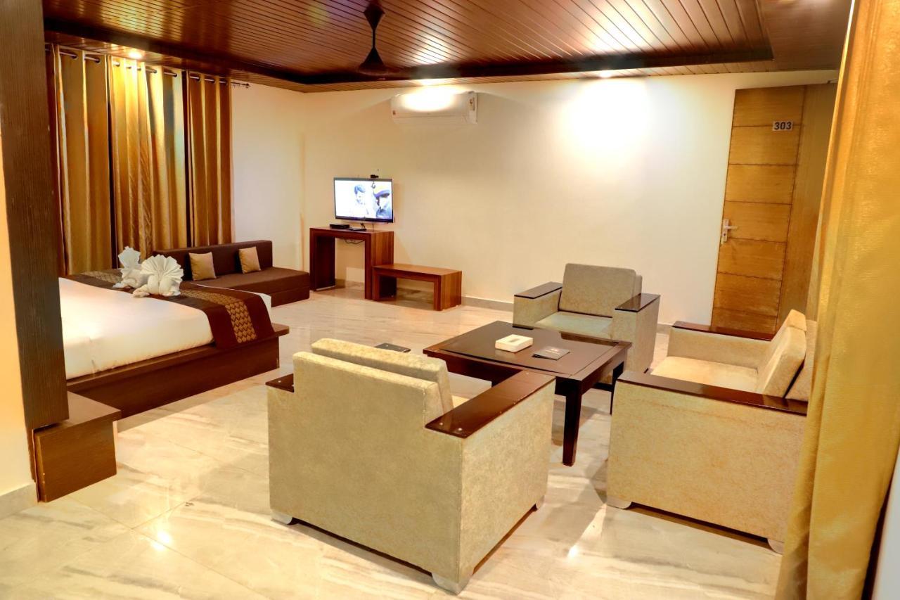Skywood Resort Shoghi Shogi Kültér fotó