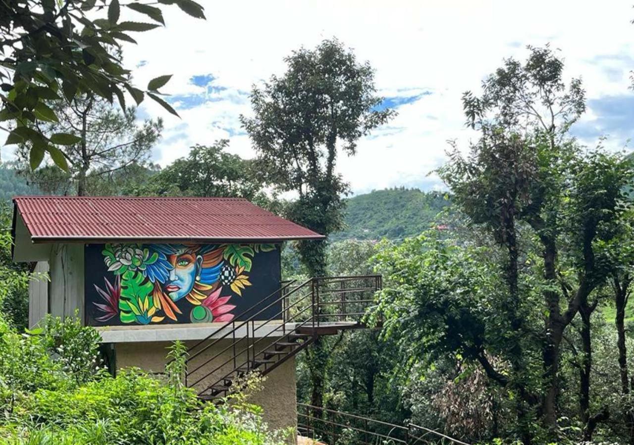 Skywood Resort Shoghi Shogi Kültér fotó